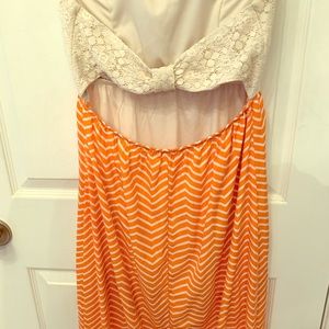 NO BOUNDARIES strapless cream lace top w/ chevron